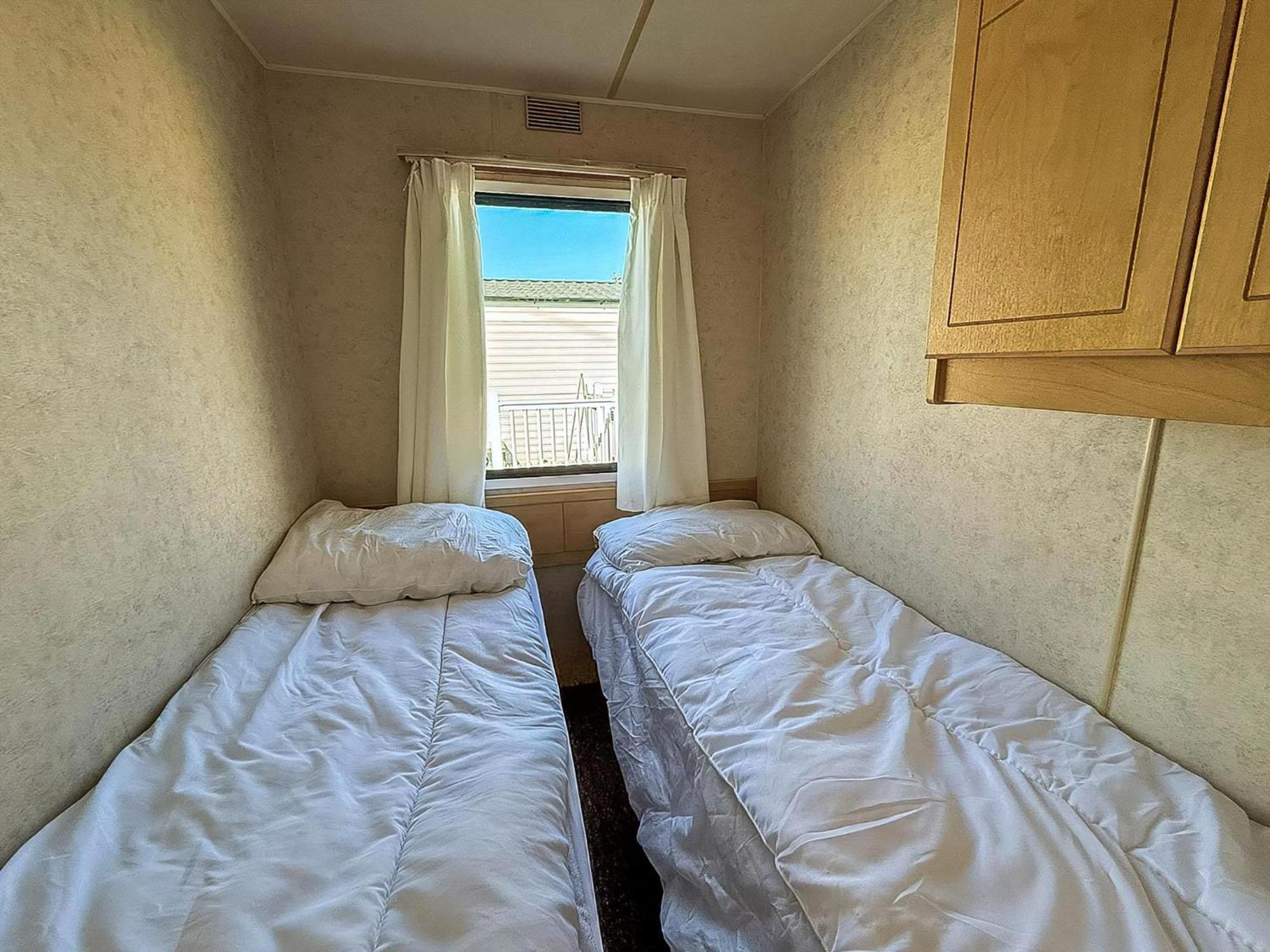 8 Berth Caravan With Free Wifi At Heacham Holiday Park In Norfolk Ref 21008E Esterno foto